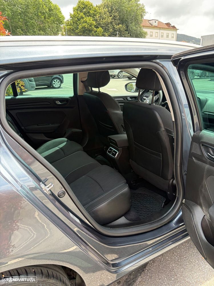 Renault Mégane Sport Tourer 1.5 dCi Limited - 26