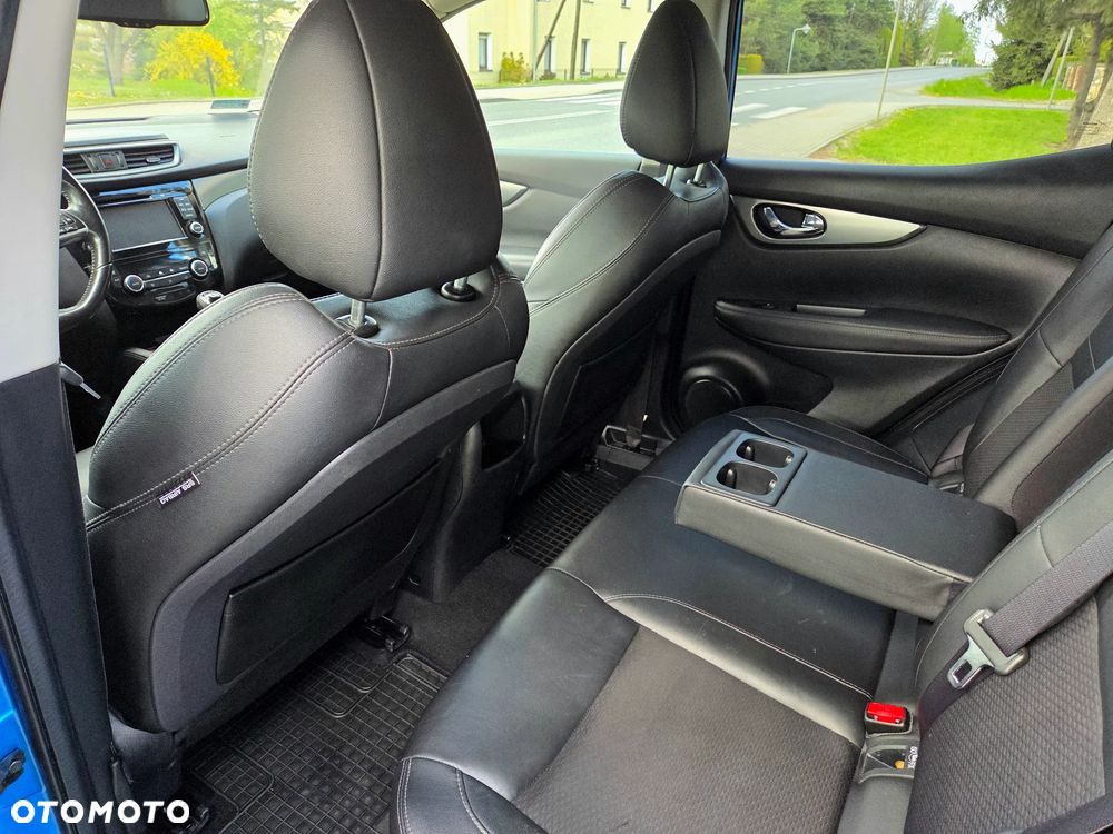 Nissan Qashqai 1.6 DIG-T N-Connecta - 17