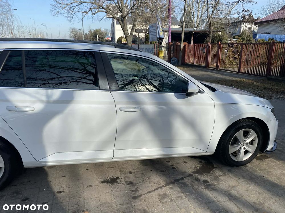 Skoda Superb 1.6 TDI GreenLine - 5