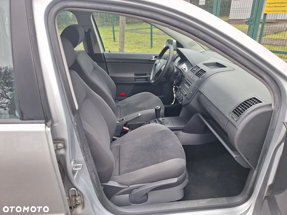 Volkswagen Polo 1.4 16V Trendline - 10