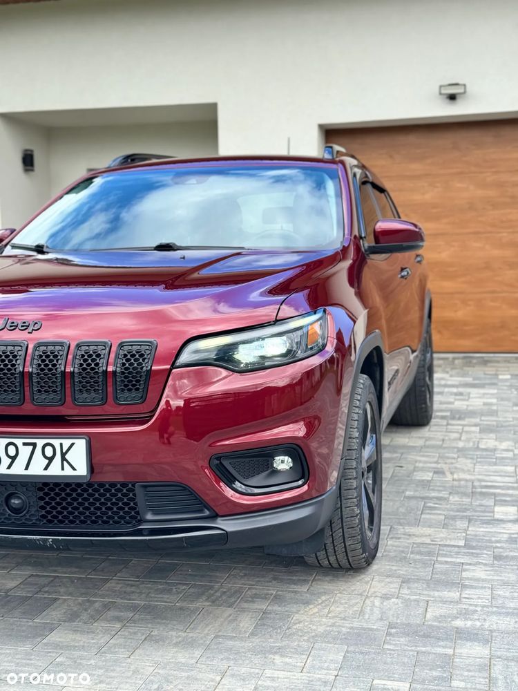Jeep Cherokee - 4