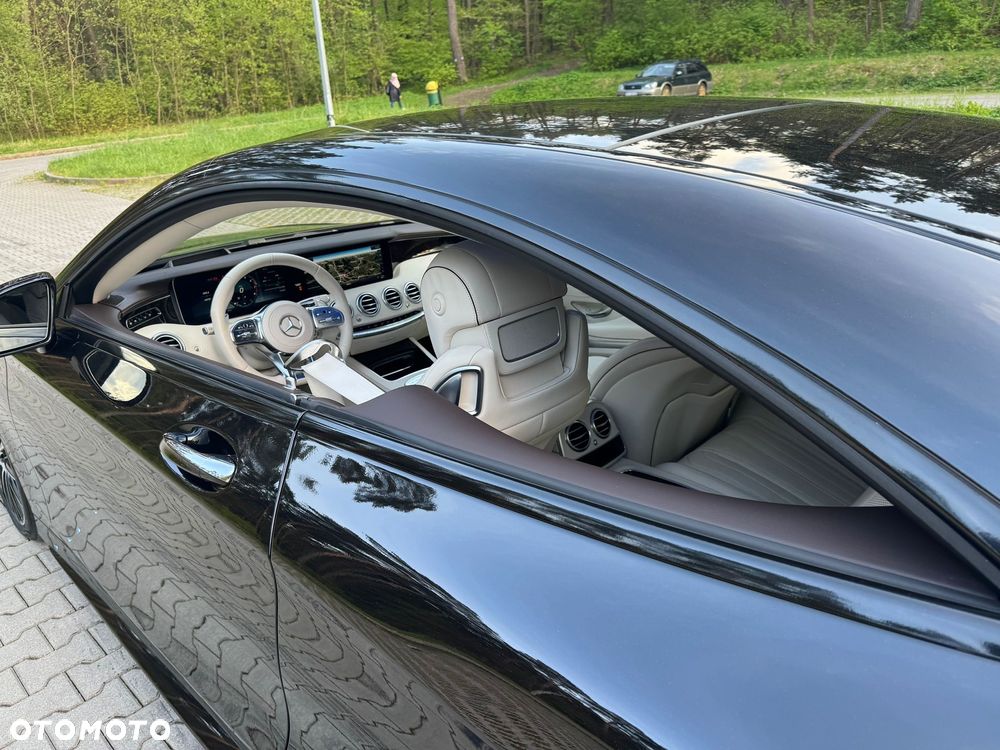 Mercedes-Benz Klasa S 560 Coupe 4-Matic 9G-TRONIC - 11
