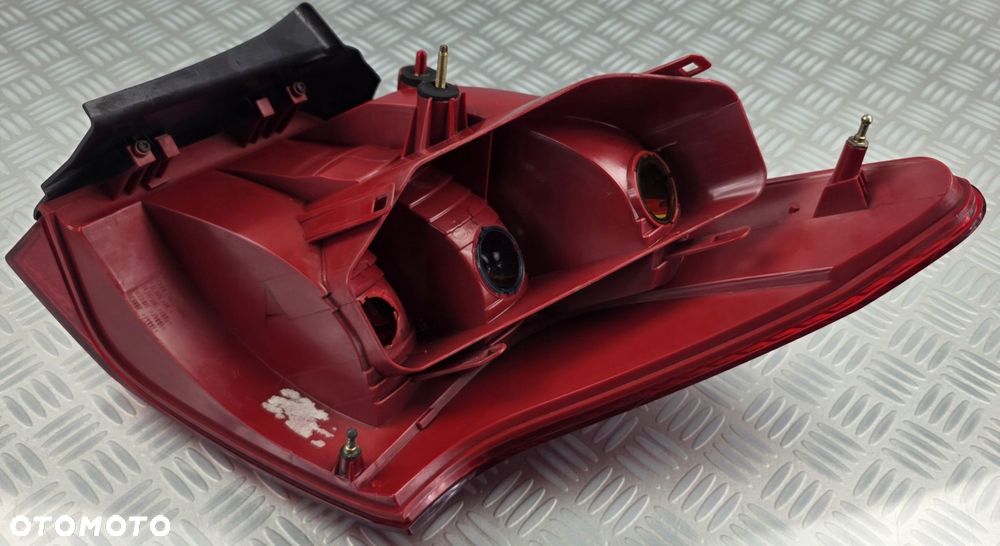 lampa lewy lewa tył tylna w błotnik PEUGEOT 407 KOMBI SW 2004-2008 EUROPA - 4