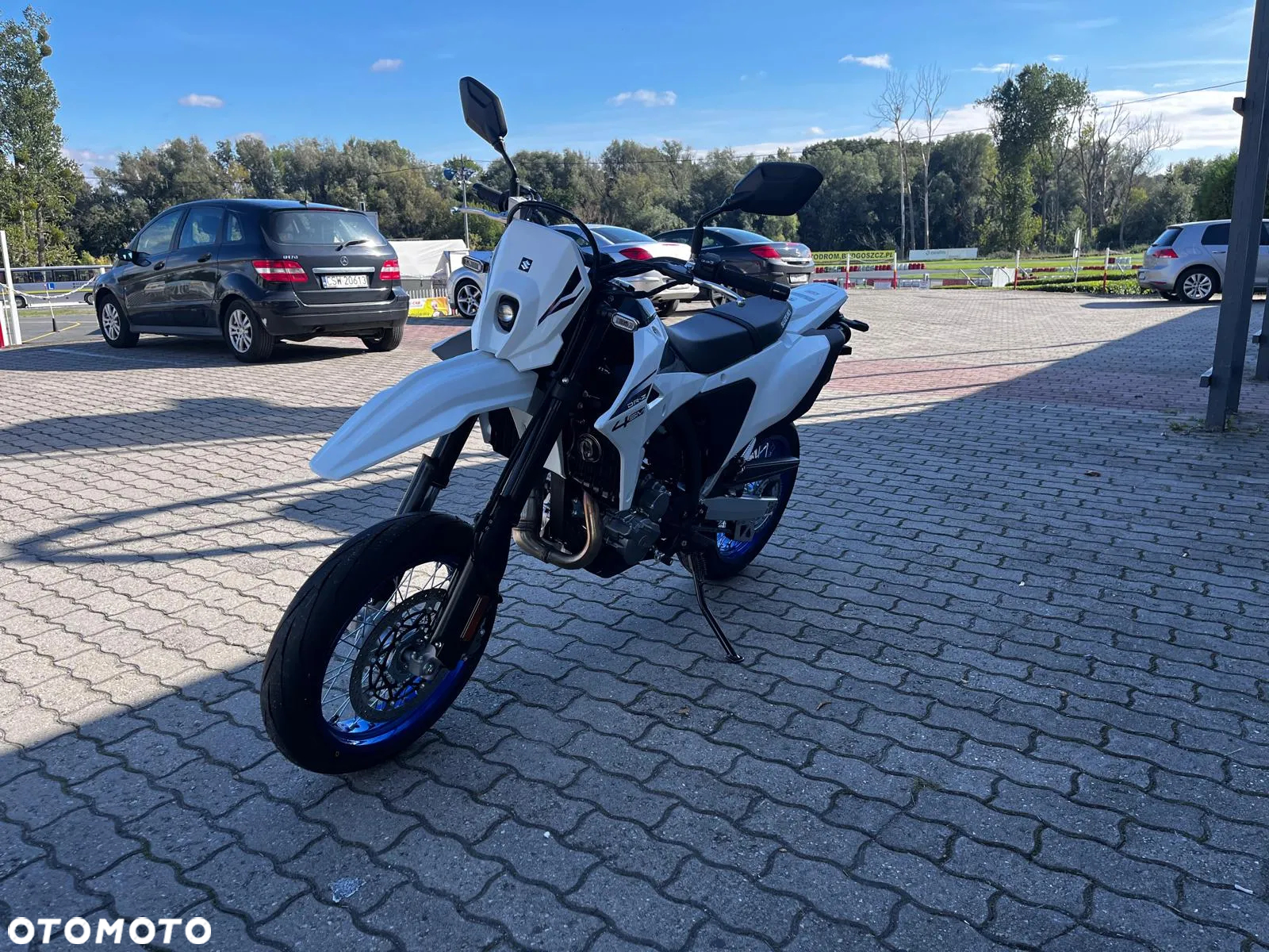 Suzuki DR-Z - 4