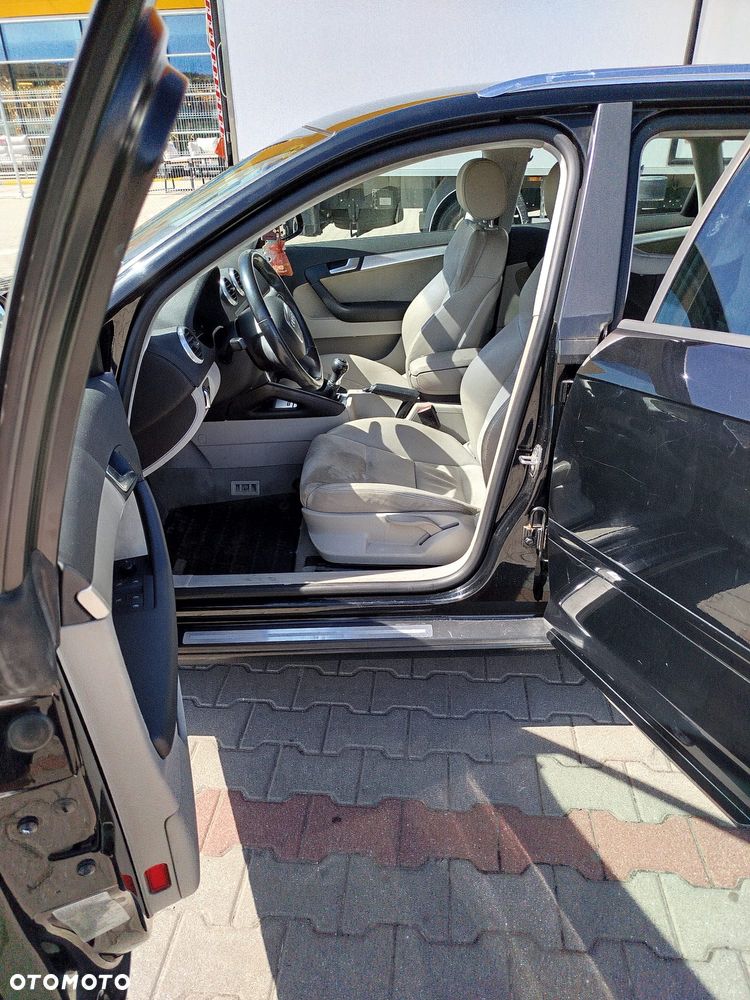 Audi A3 Sportback 1.6 TDI DPF Ambition - 11