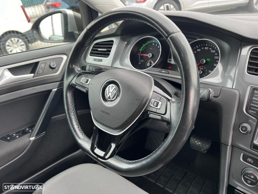 VW e-Golf AC/DC - 9