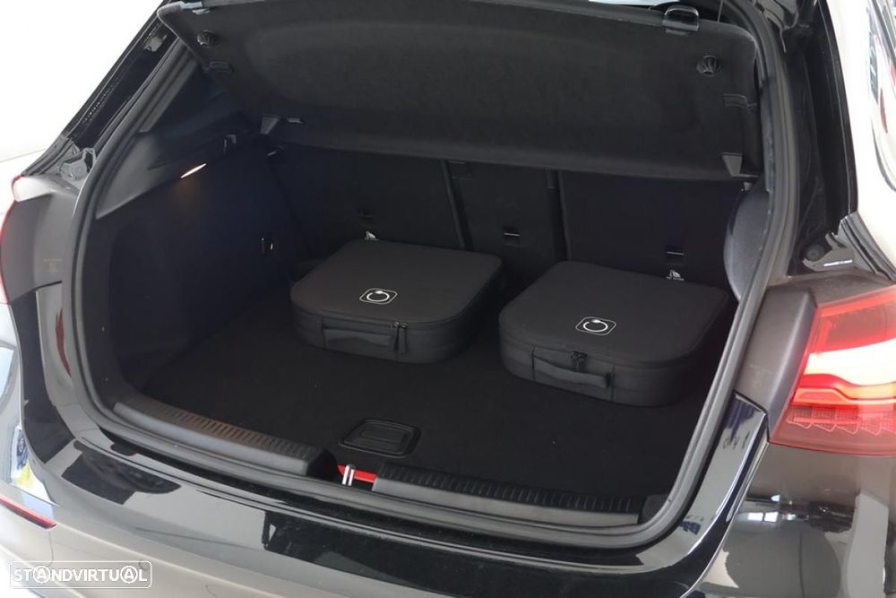 Mercedes-Benz A 250 e - 18