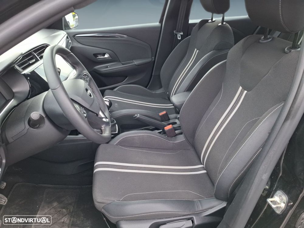 Opel Corsa 1.2 T GS - 11