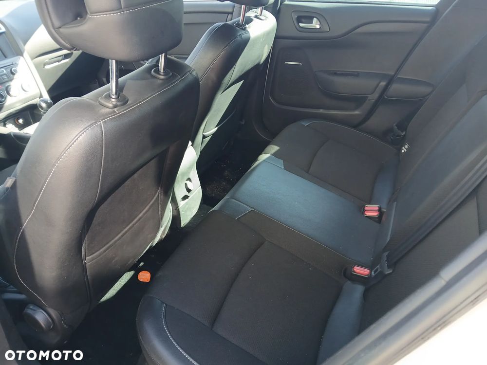 Citroën DS4 e-HDi 110 Chic - 8