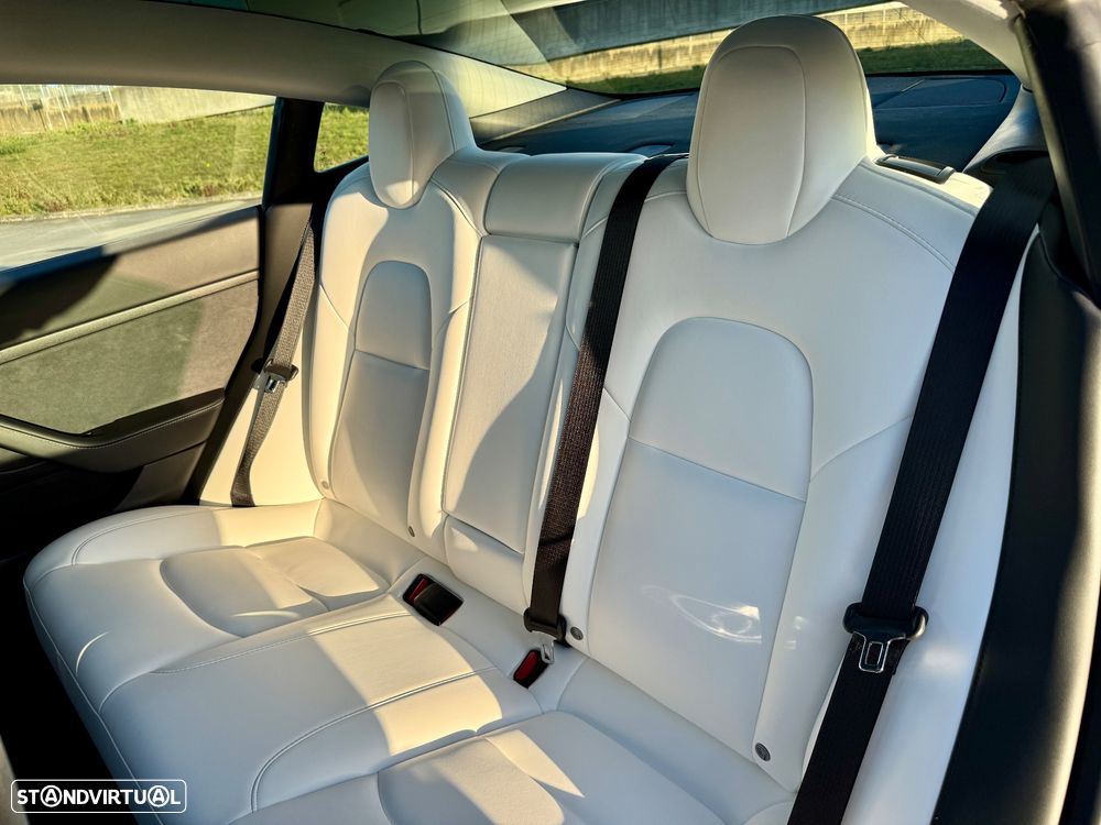 Tesla Model 3 Performance Dual Motor AWD - 27