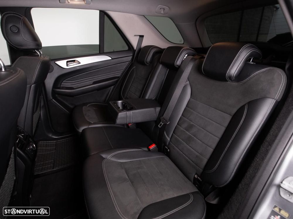 Mercedes-Benz ML 350 — fotografia 11