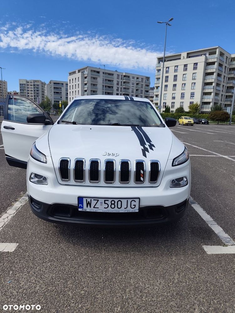 Jeep Cherokee - 4