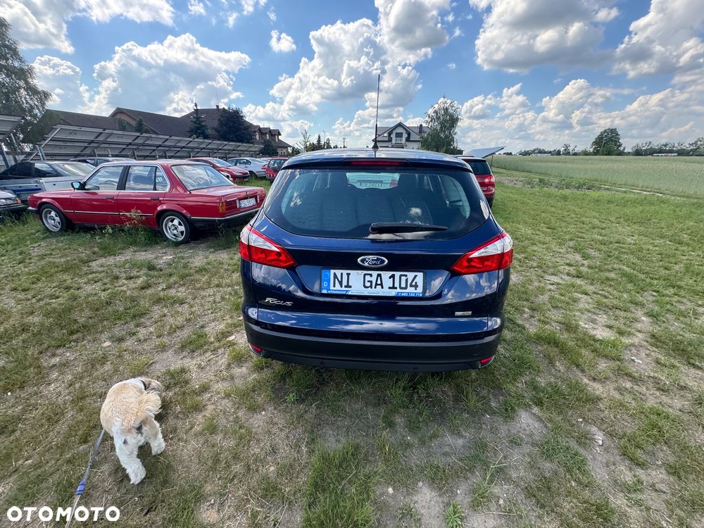 Ford Focus 1.6 TDCi DPF SYNC Edition - 10