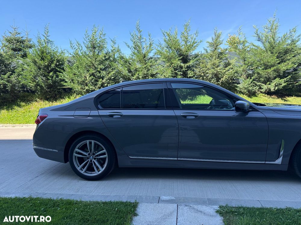 BMW Seria 7 730d xDrive - 11