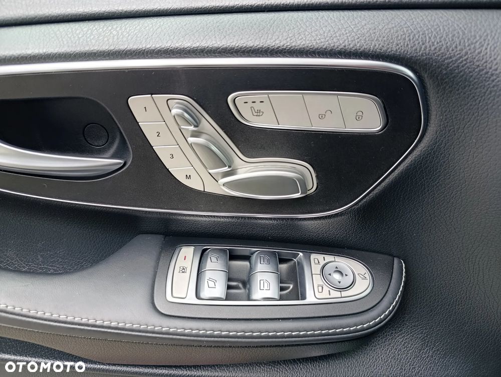 Mercedes-Benz Klasa V 250 d Avantgarde 9G-Tronic - 26