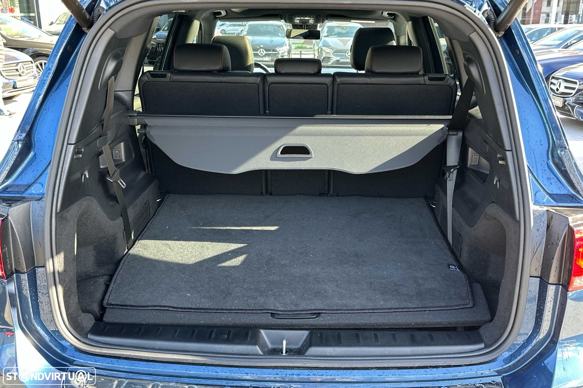Mercedes-Benz EQB 350 4Matic AMG Line - 11