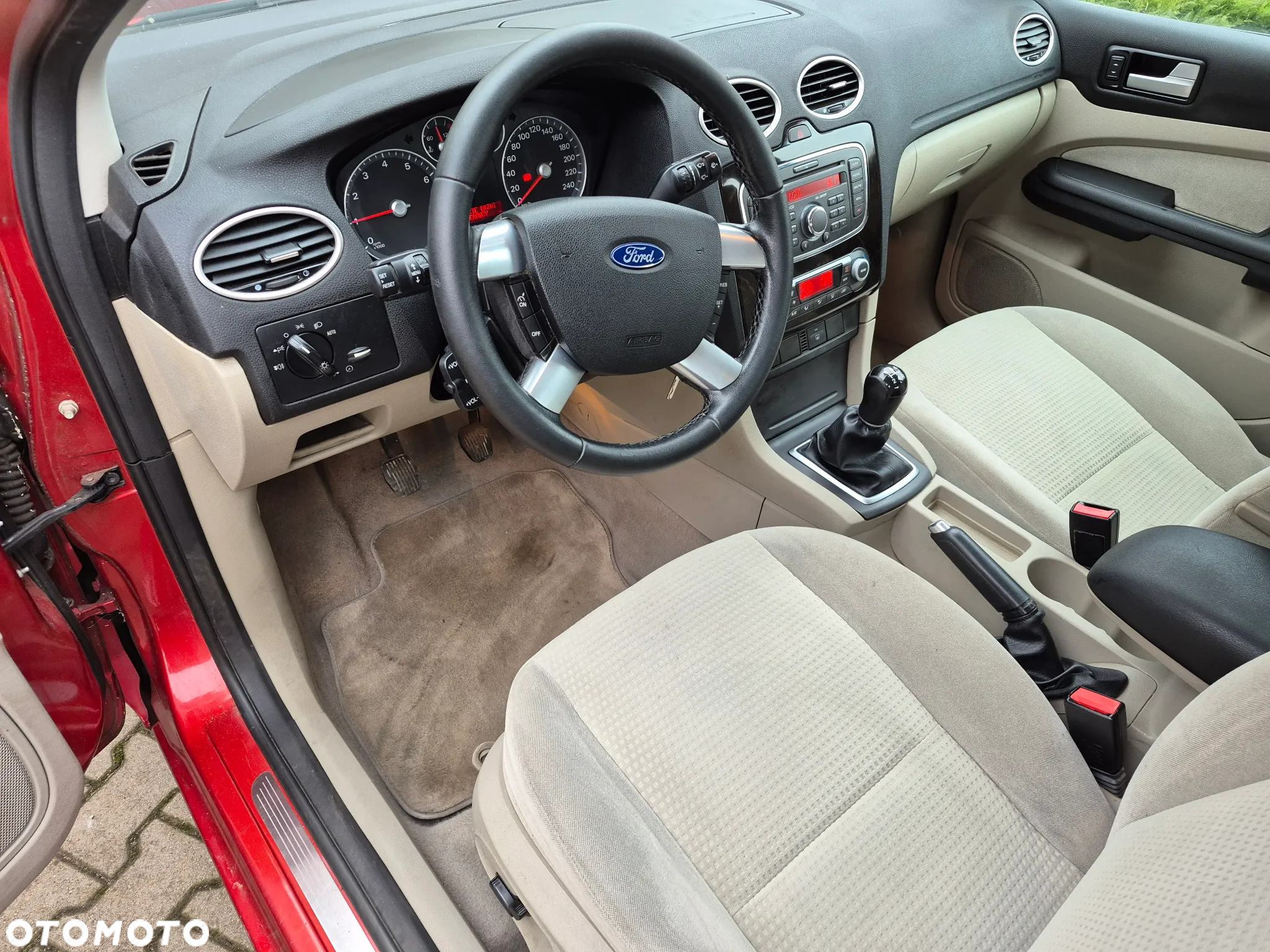 Ford Focus 1.8 Ghia - 7