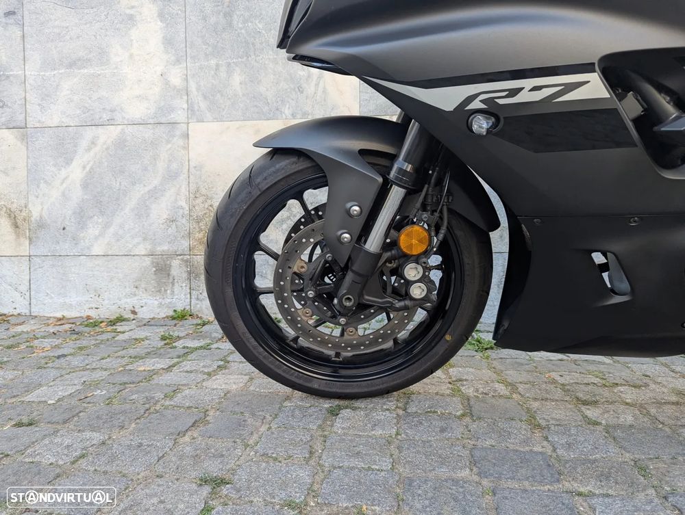 Yamaha YZF R7 - 2