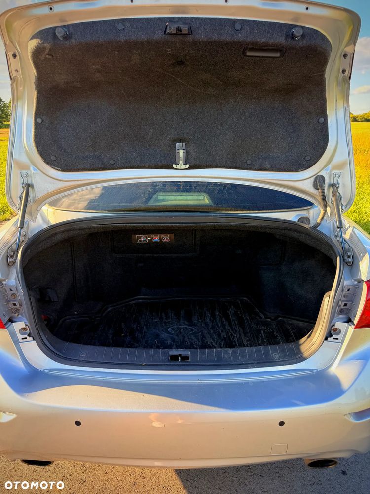 Infiniti Q50 Q50S Hybrid - 16