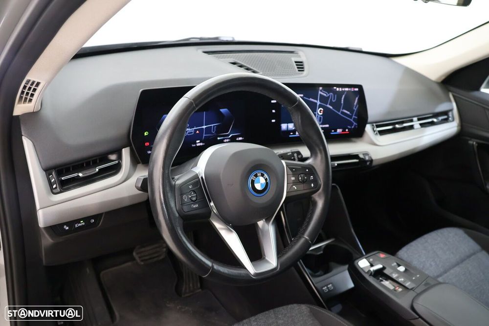 BMW iX1 xDrive30 - 4