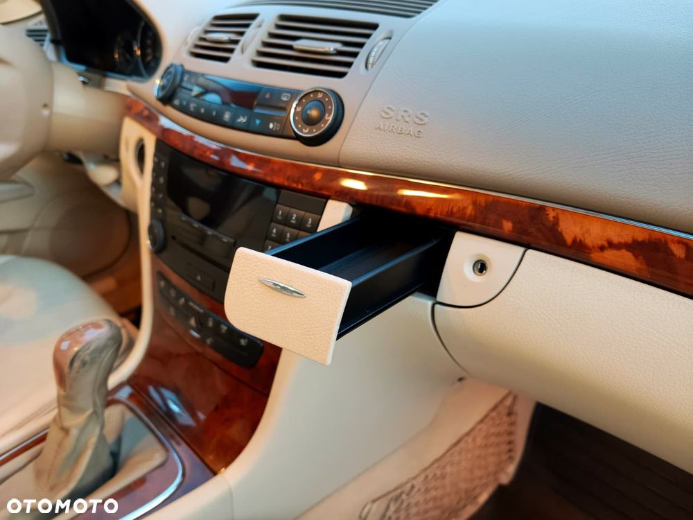 Mercedes-Benz Klasa E 200 Kompressor T Elegance - 19