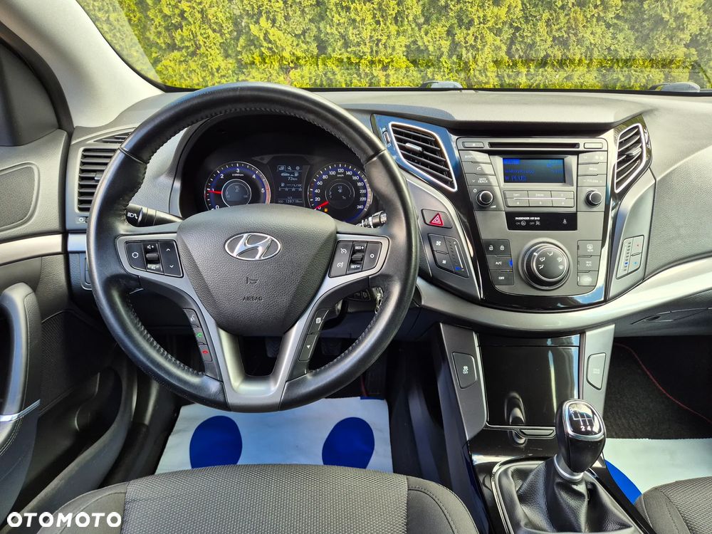 Hyundai i40 Kombi blue 1.7 CRDi Trend - 32