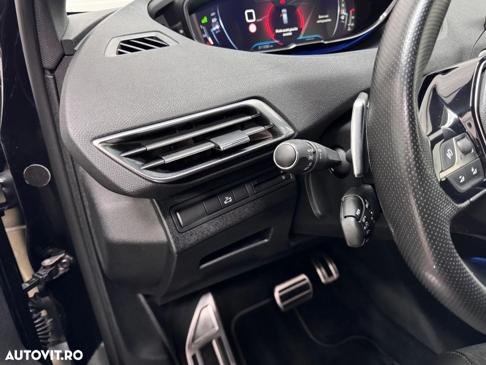 Peugeot 5008 GT LINE - 22