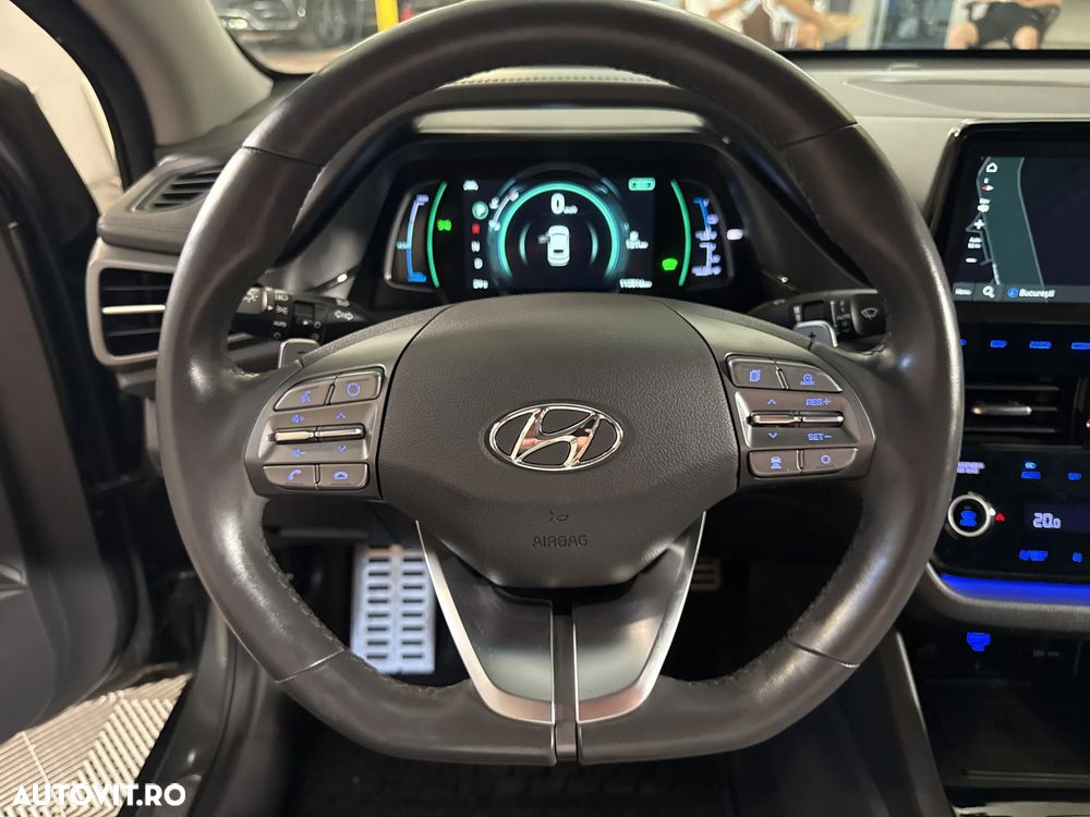 Hyundai IONIQ - 17