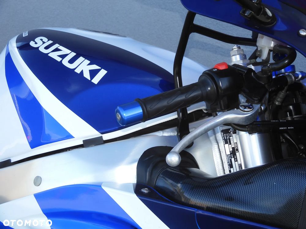Suzuki GSX-R - 17