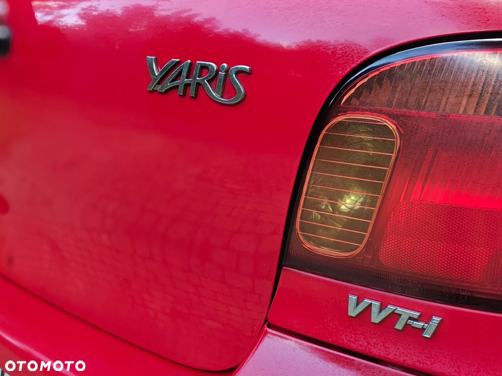 Toyota Yaris 1.0 Terra - 19