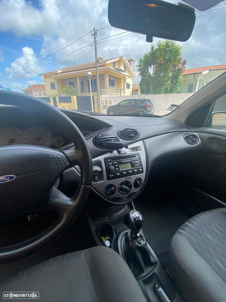 Ford Focus - 8
