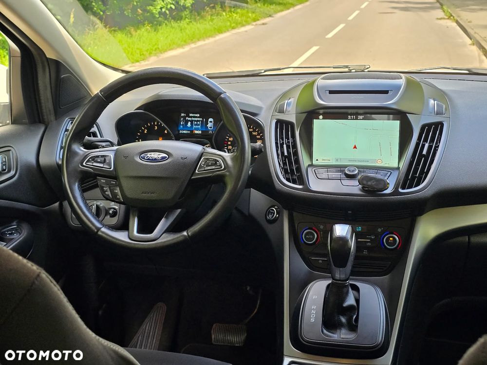 Ford Kuga 2.0 TDCi 4x4 Titanium - 25