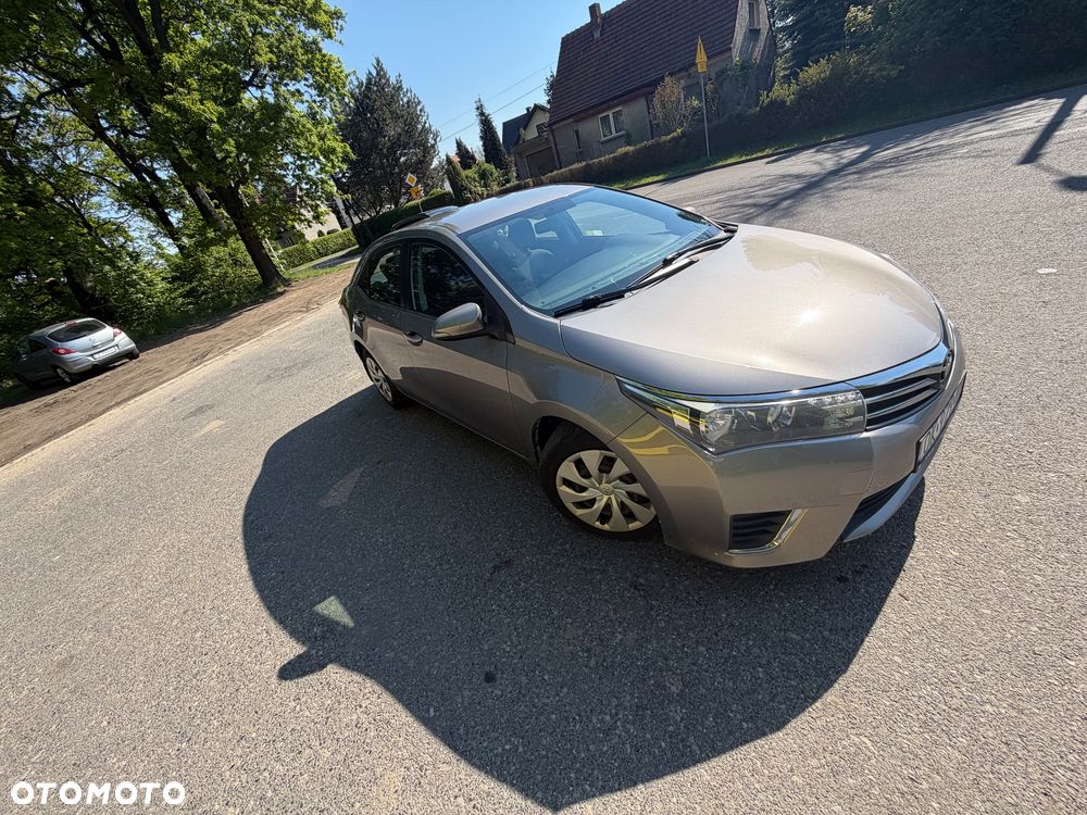 Toyota Corolla 1.4 D-4D Premium EU6 - 3