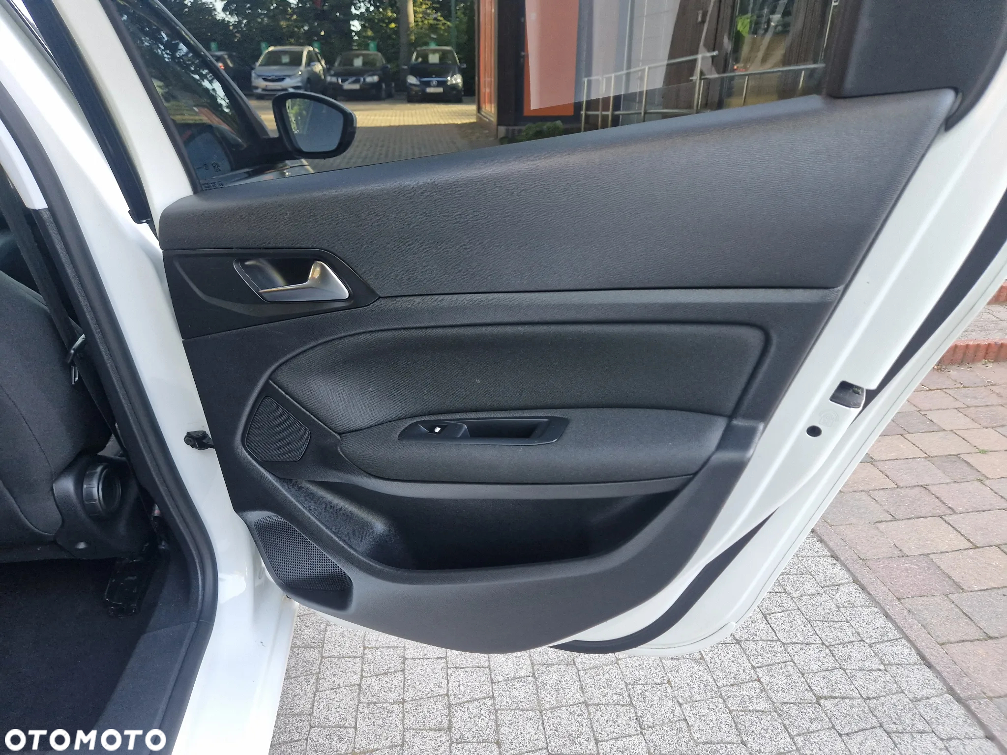 Peugeot 308 SW BlueHDi 120 Stop & Start Allure - 35