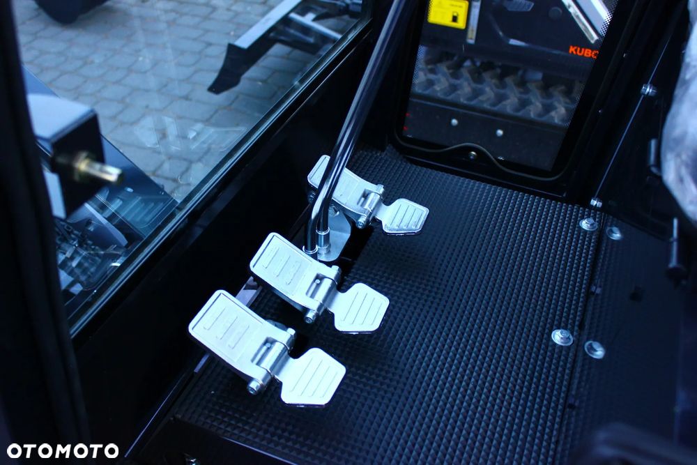 Inny VORQ V18 /KUBOTA /PARKER / 1.8T / KABINA /  ZESTAW ŁYŻEK / - 5