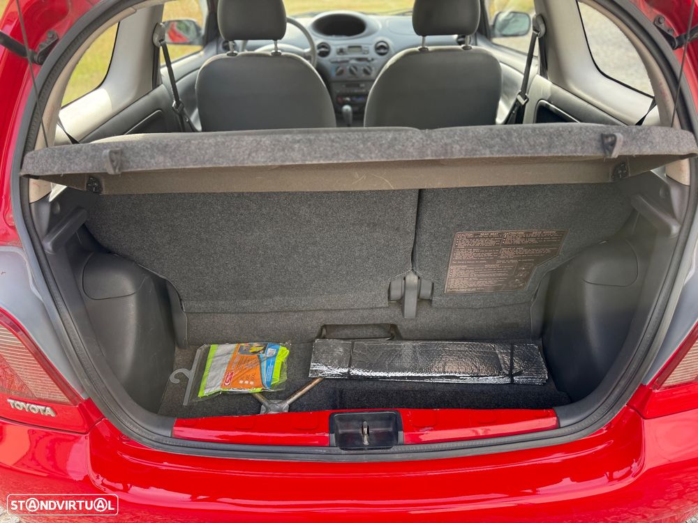 Toyota Yaris 1.0 Luna - 8