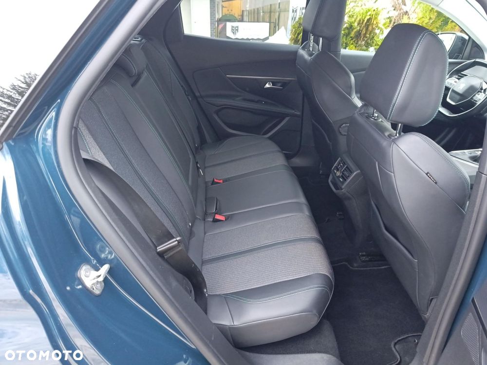 Peugeot 3008 1.5 BlueHDi Allure S&S - 11