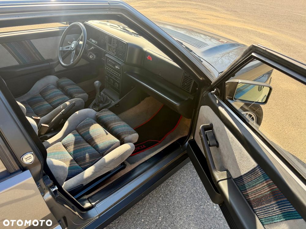Lancia Delta - 23