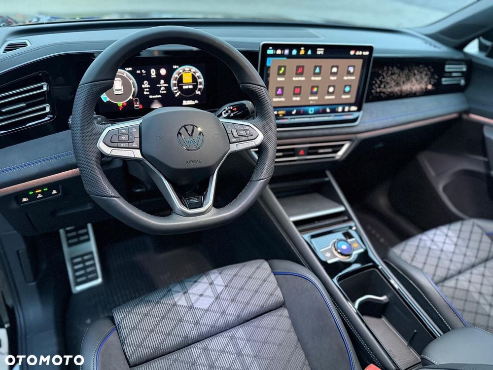 Volkswagen Tiguan - 11