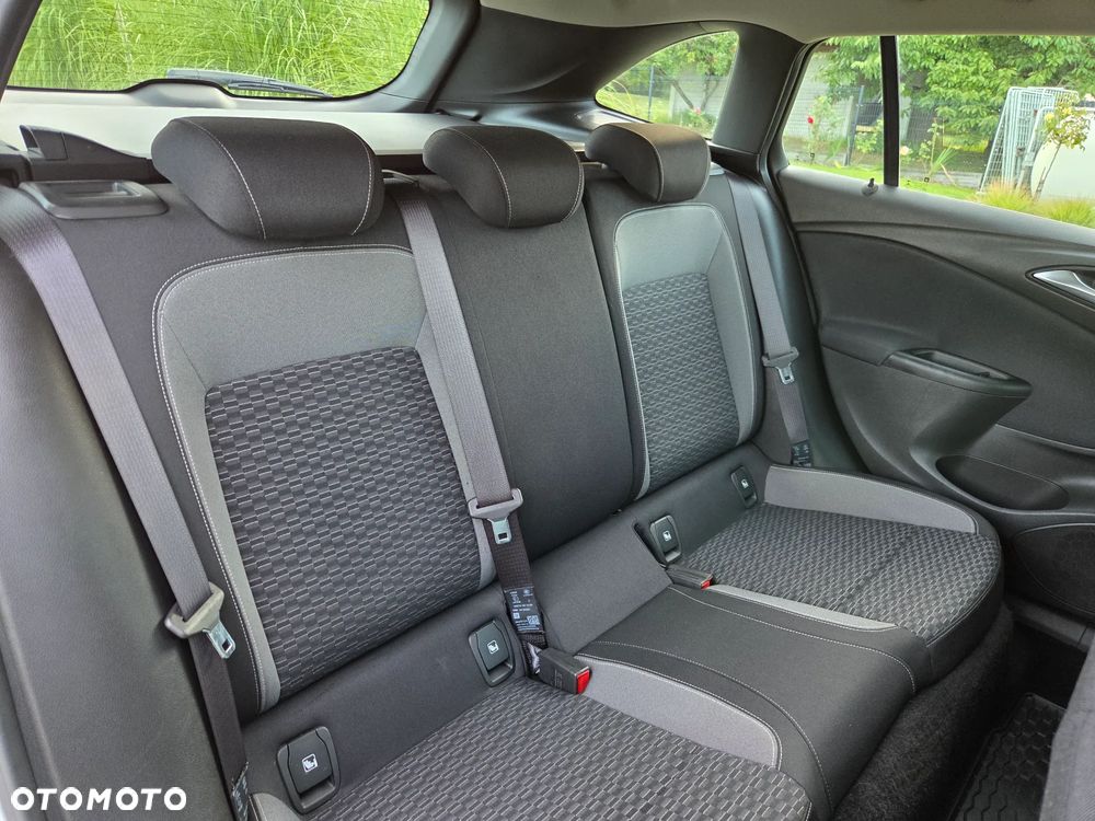 Opel Astra - 18