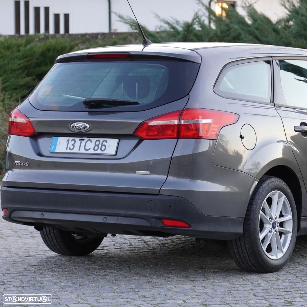 Ford Focus 1.0 EcoBoost Active - 27