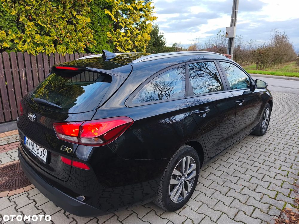 Hyundai i30 1.4 Trend - 9