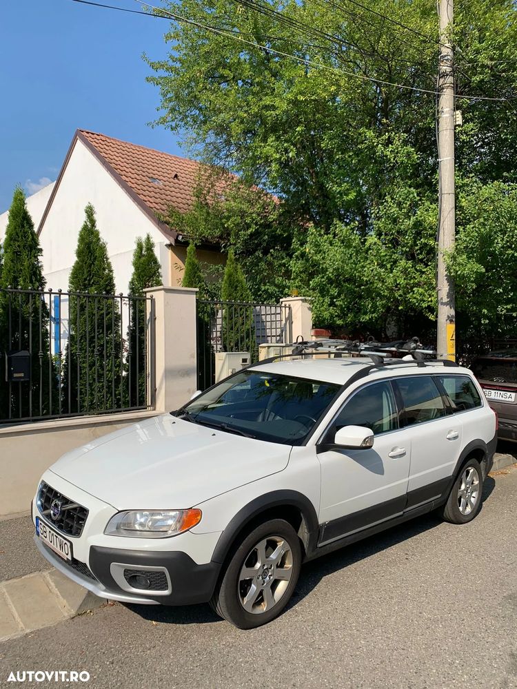 Volvo XC 70 D5 AWD Geartronic Momentum - 24