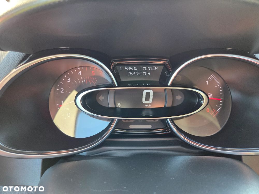Renault Clio - 16