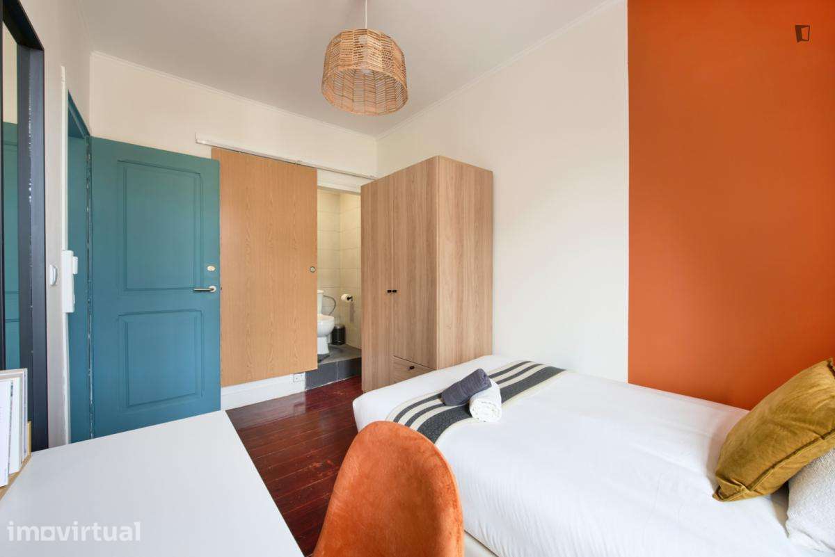 Quarto - localizado em Arroios Lisbon - Grande imagem: 5/48