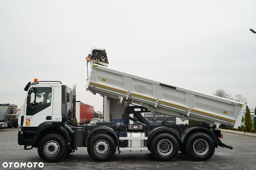Iveco TRAKKER / 8x4 / WYWROTKA / HYDROBURTA / BORDMATIC / EURO 6 / MEILLER KIPPER - 3