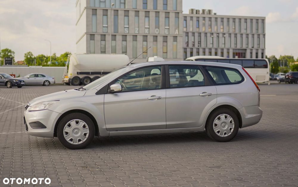 Ford Focus 1.8 FF Ambiente - 3