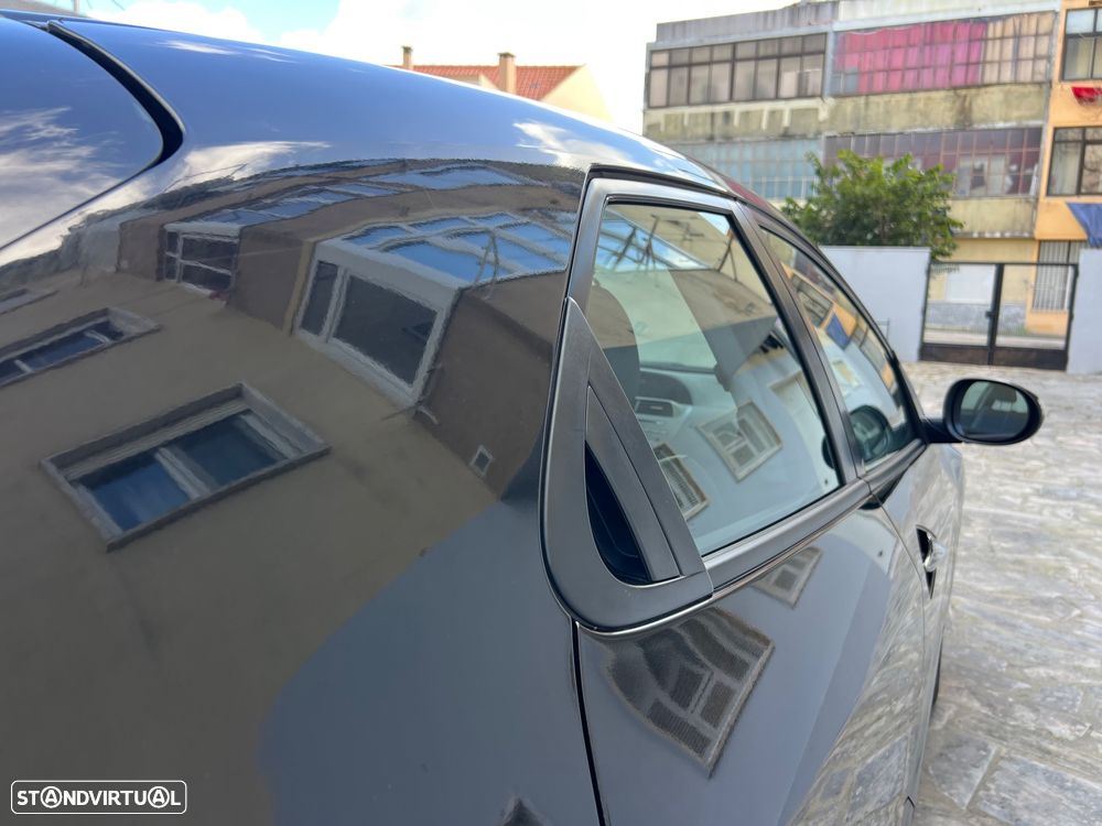 Honda Civic 1.4 i-VTEC Sport - 17