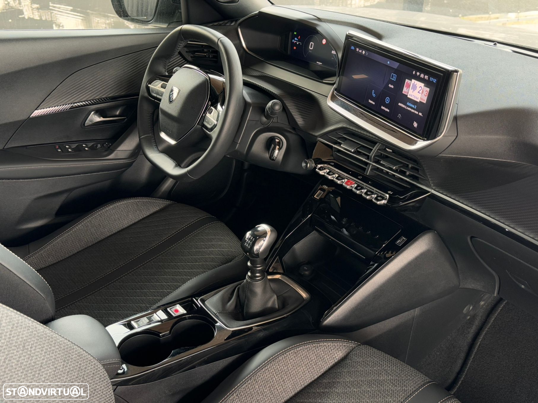 Peugeot 2008 1.2 PureTech Allure - 25