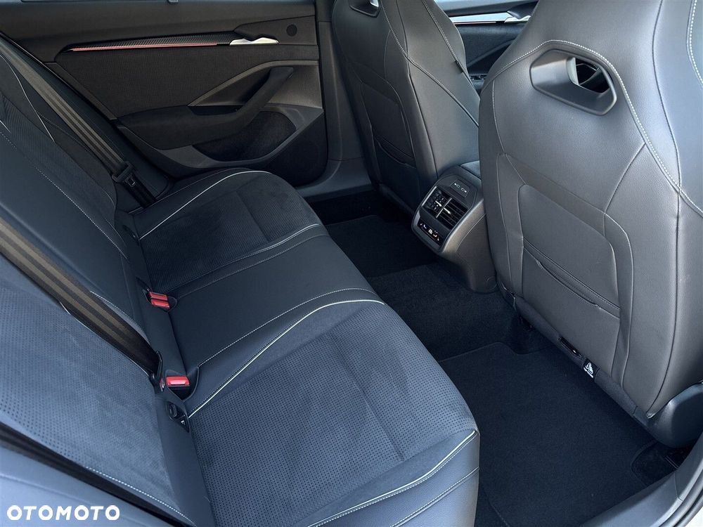 Skoda Superb 2.0 TSI Sportline DSG - 14